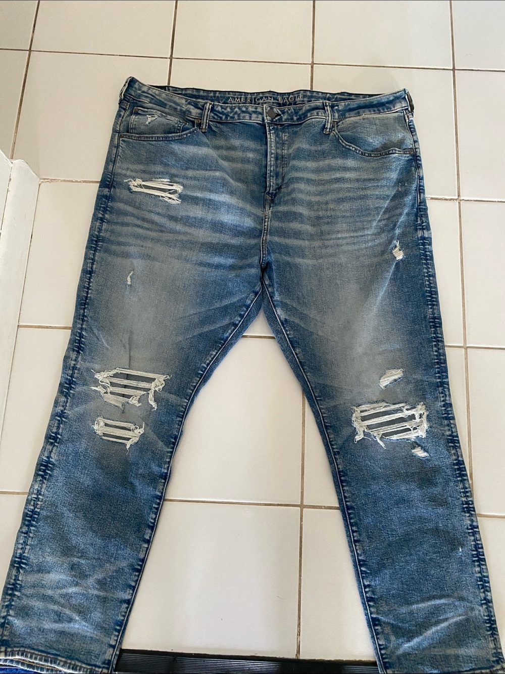 American Eagle Outfitters Men’s Distressed Blue Slim Jeans